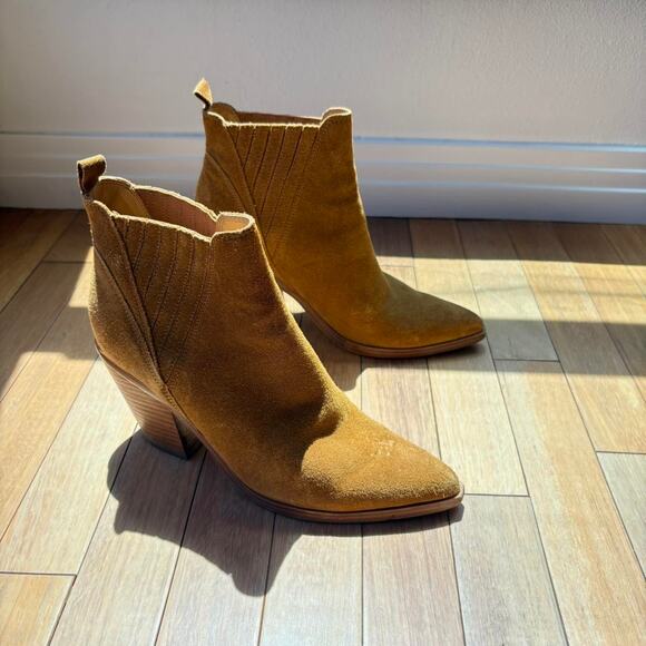 Marc Fisher Tan Suede Ankle Boots - Size 8 - Picture 3 of 7